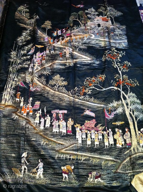 A beautiful old Chinese embroidery in perfect condition.
                         