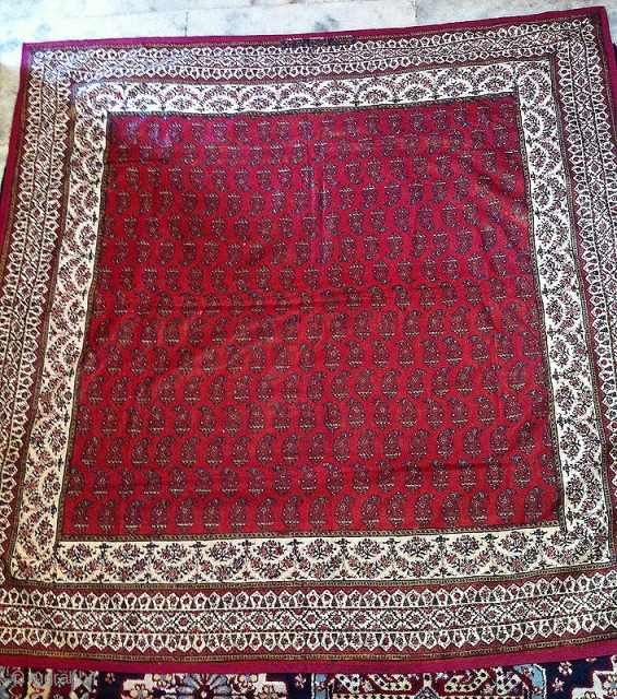 Beautiful old kalamkari piece in great colours.
size width 115cm
length  117cm.                      