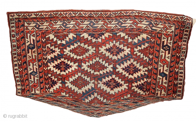 #1B351 Turkoman Asmalik rug 2.1' x 3.5' 1880, in original condition: has some age ware.


                  