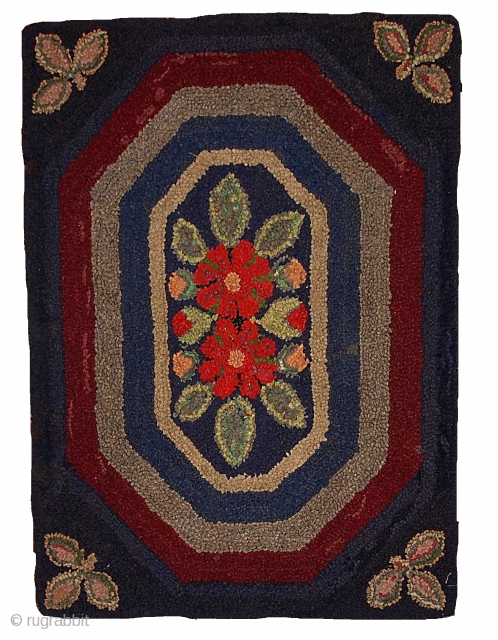 #1C116  Hand made antique American hooked rug 2.2' x 3' ( 67cm x 91cm ) C.1920                