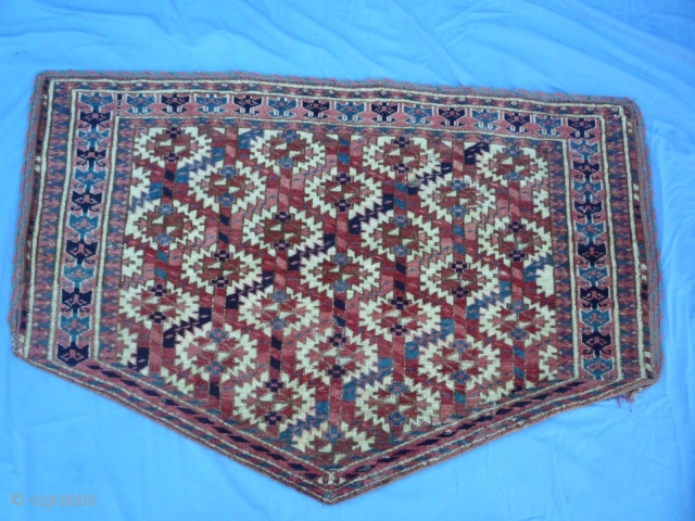 Turkoman Asmalik rug 2.5' x 3.9' ( 76cm x 119cm)  1860                     