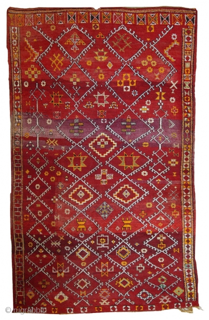 #1C435  Hand made Moroccan Berber rug 5.8' X 9.8' ( 178cm X 300cm)                   