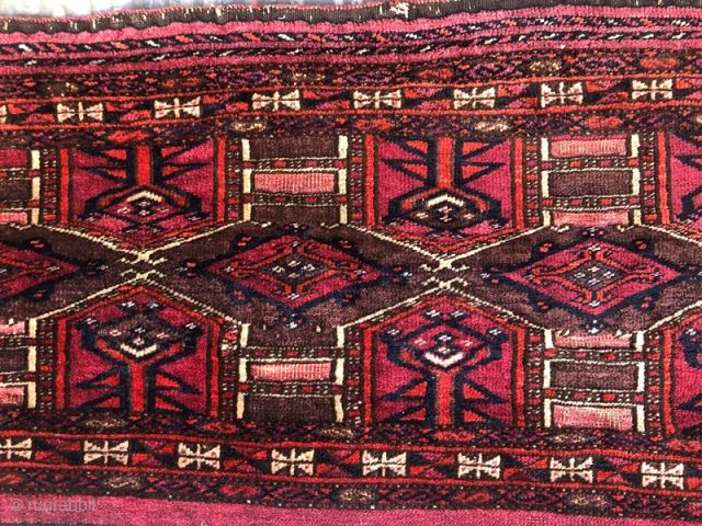 19 century turkmen saryk torba,the pink color is silk ,

 in good condition 113 x 42 cm                