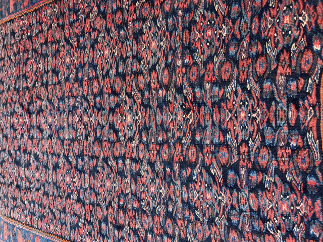 Antique senne kilim 130x112 cm                            