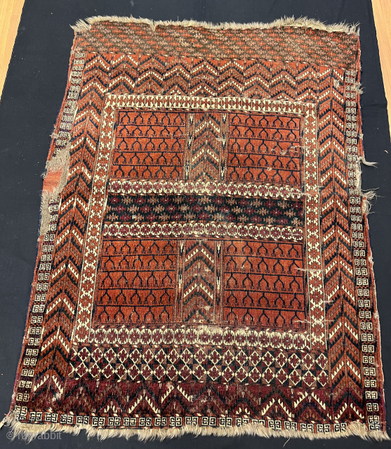 Early antique yamut ensi rug 145 x 110 cm