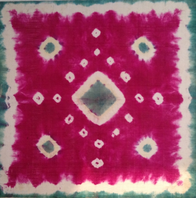 Tie dyed silk wedding shawl.
From Balkh, Afganistan.
60cm x 60cm                        