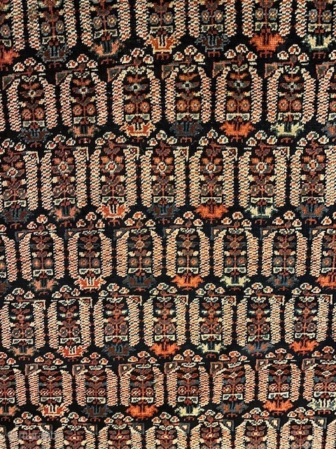 North West Persia/ Karabagh ca 1900 kelleh size carpet in good condition. Some wear on a few spots. Ca 524 x 222 cm.

A video can be provided at request. 
   