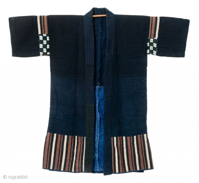 Japanese noragi are clothes that were created for use as work wear. Typically clothes for this purpose are reinforced with multiple layers of cloth as well as sashiko stitching to extend their  ...