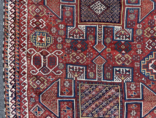 Fine antique khorrossan tent carpet. 19th century. 305x180cm.
Email- owenrugs@gmail.com                        