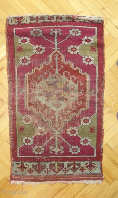 Anatolian yastik 38" x 21" (97cm x 54cm).                         