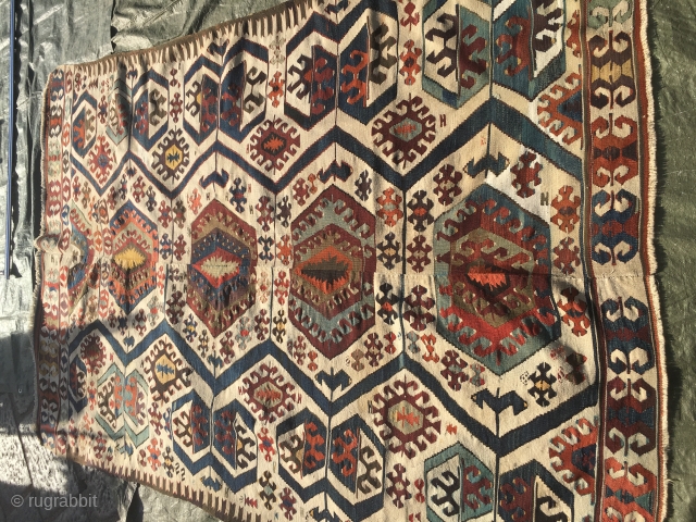 Afyon kilim
size cm. 260/150
good condition                            