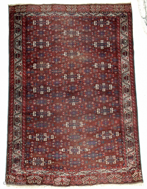 Turkoman Yomud circa 1860
some old repairs had done
size is 305 x 213 cm or 10 x 7 ft
               