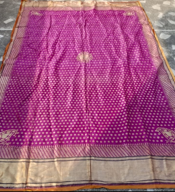 Vintage real Zari dupatta from Varanasi Uttar Pradesh India used by the royal families the dupatta is in mint wearable condition the size of the dupatta is 274 cm X 198 cm. 