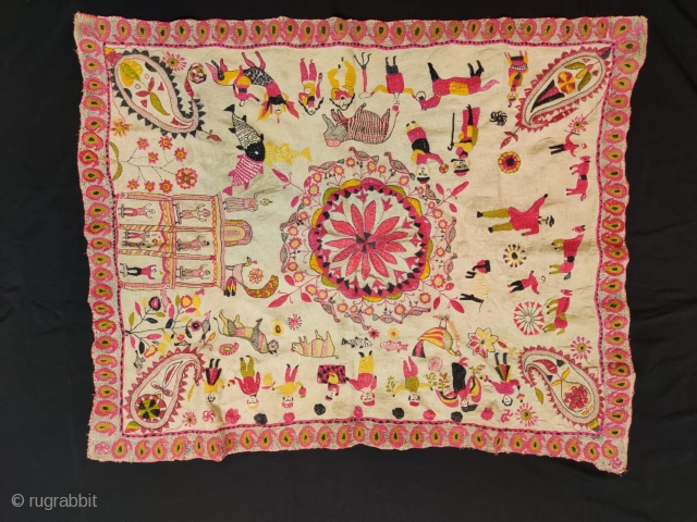 Vintage fine quality Kantha from Murshidabad district of West Bengal India 1900C. Showcasing the fine circus subject with clowns animals fishes and etc. the size of the Kantha is 79 cms x  ...