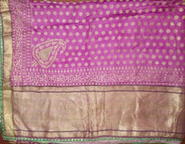 Vintage Pitambari full size dupatta made of real silver tread work from Varanasi Uttar Pradesh India used by the royal princess in the family.the size of this dupatta is 5.5 feet X  ...