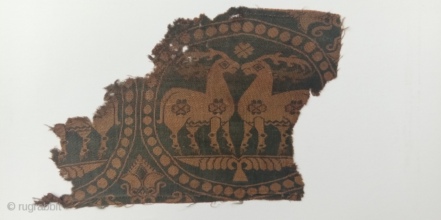 early middle age central asian silk samite 7-8th century.
very pleasant turquoise green background. note the horns in 2 colors.. very fine like paper , clean and in a very good state of  ...