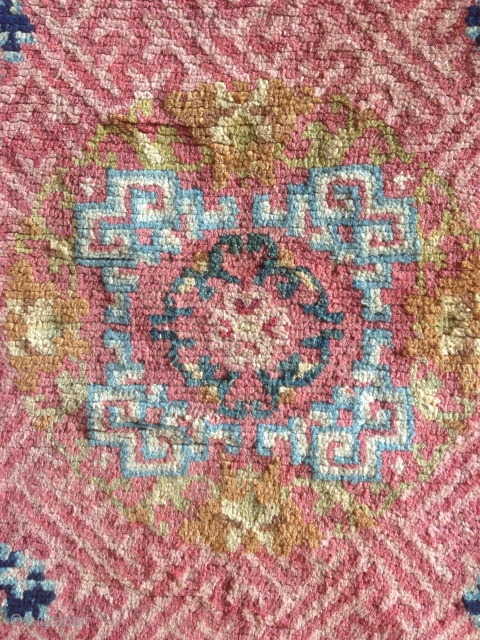 superb tibetan 19th century lama meditation square with wonderful natural soft colors. in very good condition with top quality wool..             