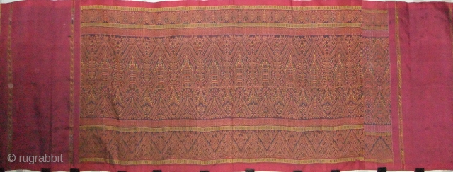 Cambodian textiles 
Cambodia 008 - 278cm x109,5cm  - 109, 5in x 38in, silk Ikat , Very rare cloth, beautiful color, very good condition, approx. late  19th century. We are looking  ...