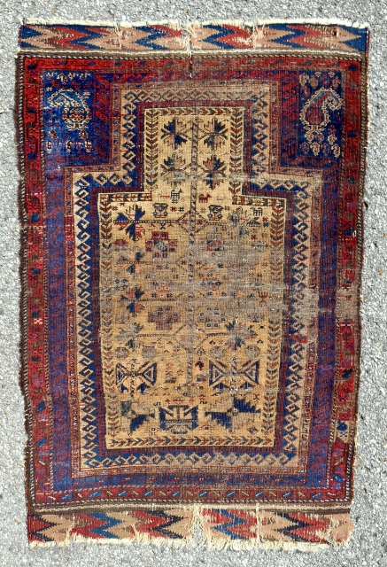 Super old small Timuri Baluch prayer rug. Circa 1850. Thin.                       