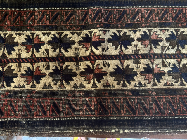 Baluch (grainbag? double bag?)
Corrosion in brown
Cm 75x43