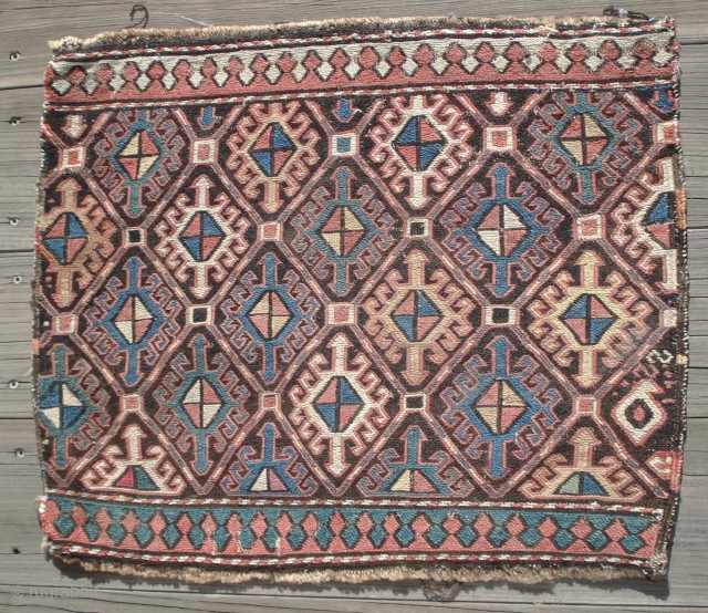 Shahsavan or Caucasian.
End panel of Mafrash.
No damage or stains.
Nice reciprocal borders.
21 inches long by 17 inches wide.
                