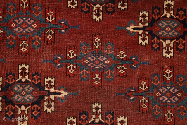 Yomud "Kepse" main carpet, at least mid. 19th century, 320x210 cm, wonderfully balanced spacious design with floating, rounded -early type of- Kepse-göls, and rare type of skirt design. Deep and saturated natural  ...