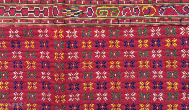Thailand/Laos, hill tribes, textile with floating wefts on the back, see the image, 90 x 57 cms. Email: peparethos@xsmail.com              