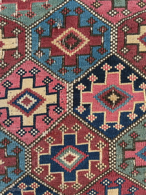 North west Persian sumak bag face, 41 x 41 cm. Email: peparethos@xsmail.com