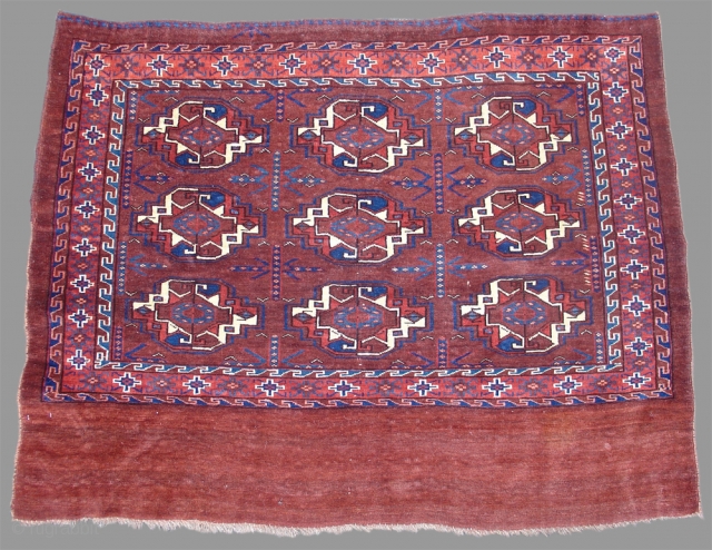 Yomut Chuval
Turkmenistan , 19th C (3rd Q)
The spacing of this finely woven Turkmen chuval with a blank elem is quite fine as are the narrow and elegantly drawn chemcheh minor guls. The  ...