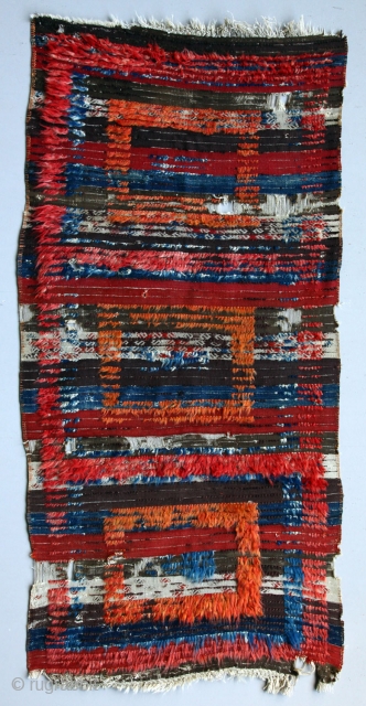 


South-east Anatolian tulu, organic dyes, 19th century, 240x118cms                         