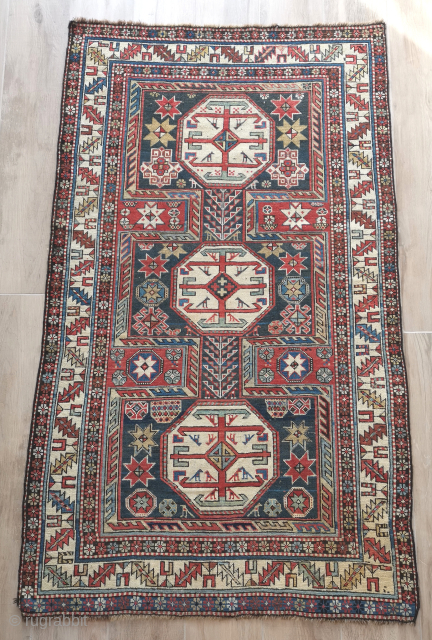 Well articulated litle Kuba rug 174 x 104
Good condition.
https://philbellantiquerugs.uk/
                        