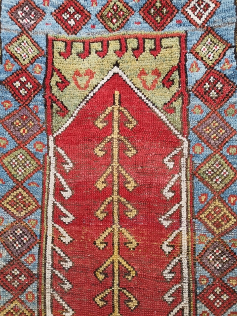 Konya Prayer rug circa 1850. A beautiful coarsely knotted piece with multi-colour wefts.
size 194 x 110 (6'4 x 3'7)

              