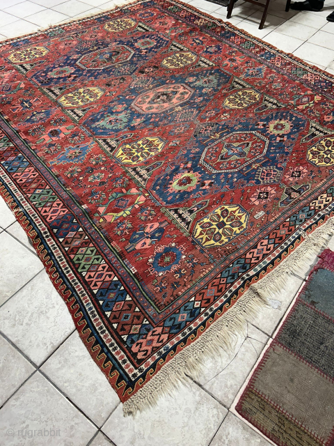 Antique Soumak Naturel Colors
Size is 2,40 cm by 2,80 cm                       