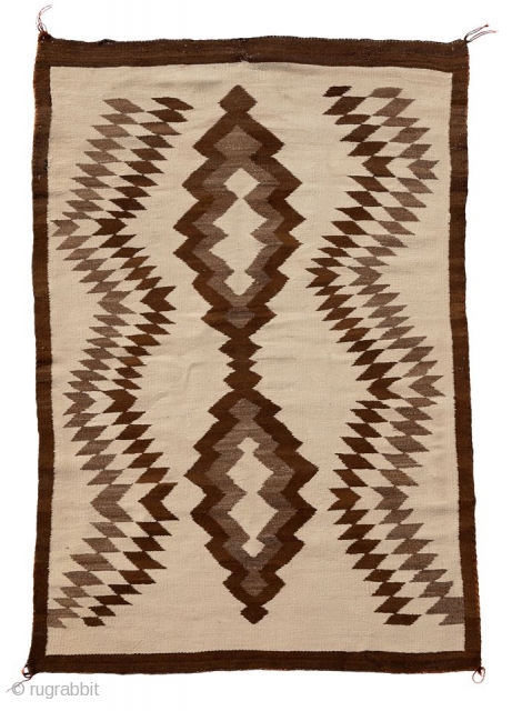 Late 19th or early 20th century Two Grey Hills Native American Navajo throw (possibly a transitional period artifact) in a very good condition. Size: 65” X 45” 165x114cm)
Price $1000 usd Free shipping  ...