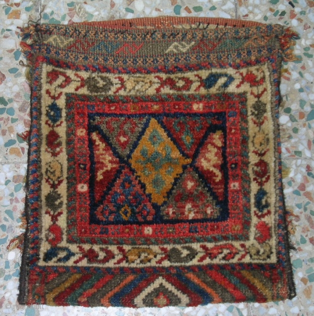 Chanteh Kurdi (Jaff) rond 1900 jh, en Zeer Goede codition Alle natural colo's, afmeting 43x39 cm                 