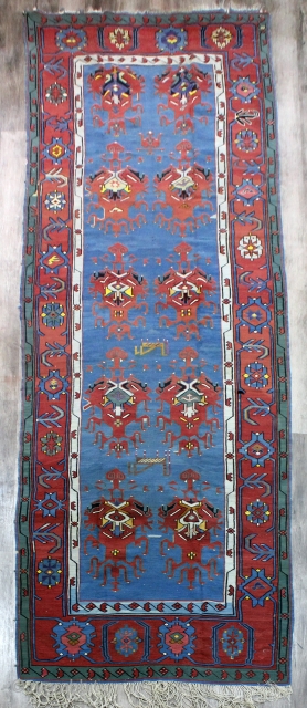 kilim "Davagin" Dagestan Khunzakh, Avars, 1920s,
wool,
size 585 x 156 cm                       