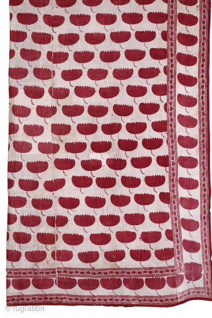 • RED WHITE •
Block printing was introduced to the Jaipur region by the Chipa community, located in the village of Bagru, an area famous for vegetable dyes and mud resist block prints.  ...