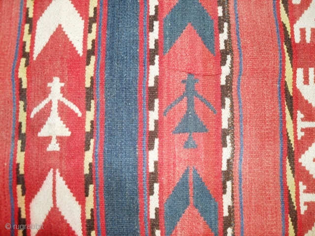 Uzbek kilim size is   300 cm x 125 cm                      