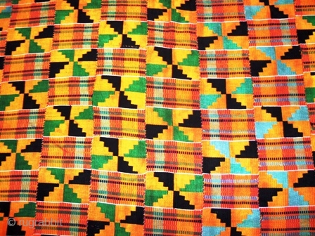 Ghana Ashanti  Textile very good condition silk size is 305cm x 180 cm   
                