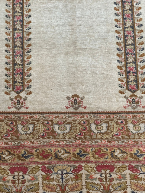 Antique Fine Gördes carpet from around 1880, measuring 127 × 170 cm, exceptionally fine weave, perfect condition