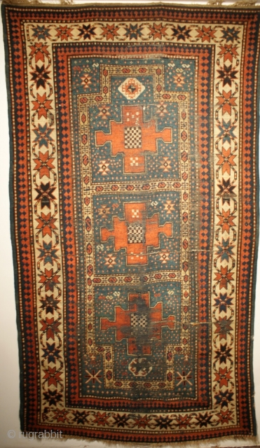 Size: 7`2 x 3`11

Kazak                             