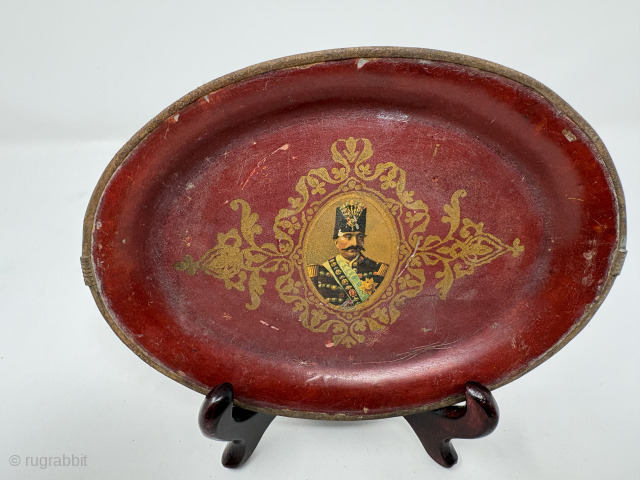 Tow pairs of Qajar period hand painted trays.
18 cm 13 cm                      