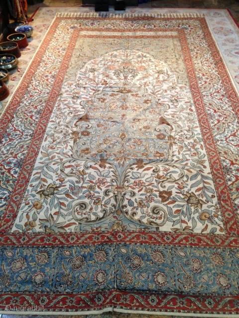 Beautiful Old Kalamkar Persian, end of 19th century, very good condition apart two small repare, size is 250/180 cms.              