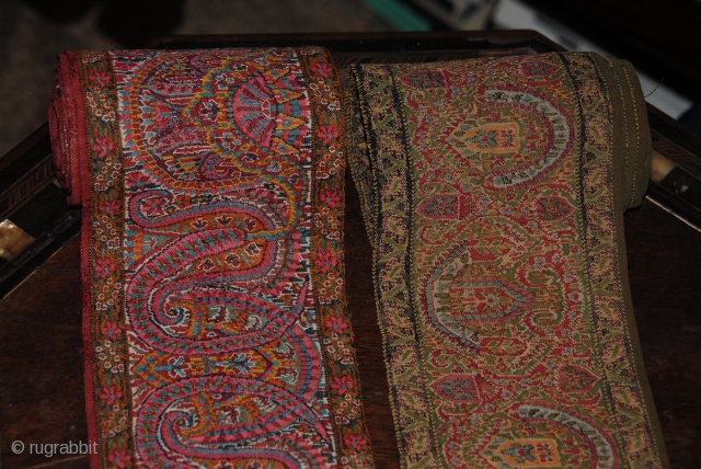 Beautiful 19th Century Indian Paisley shawl Fragment, Great condition, nice colours and very fnie embroidery, the size is 1st 270 cm and 2nd, 320 cm.
        