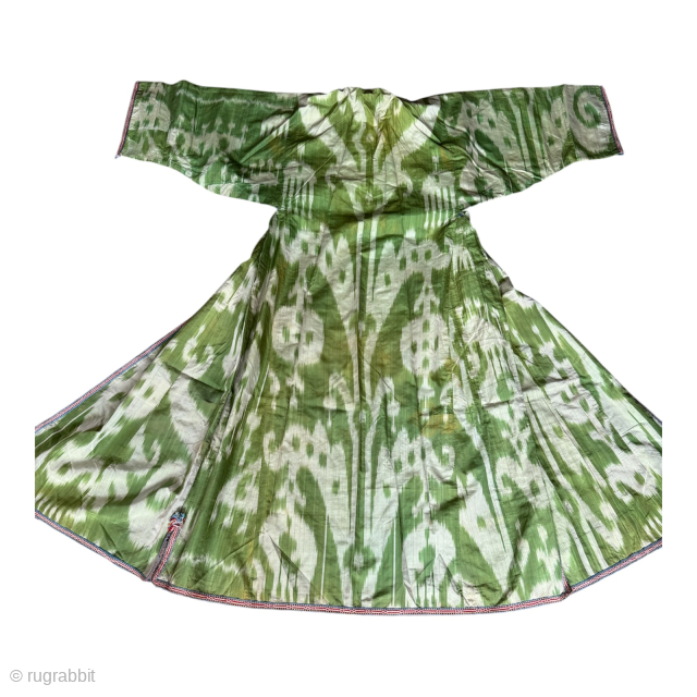 Beautiful end of 19th century Ikat Chapan rare green color                       