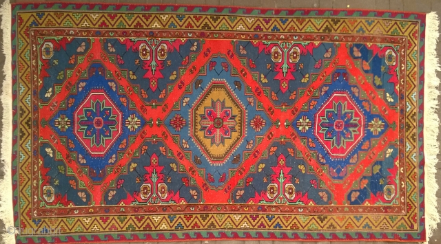 This Antique Caucasus Karabakh Sumack kilim rug is definitely for someone who is looking for somethin large. Before I tell you any details about this kilim rug, I would recommend to have  ...