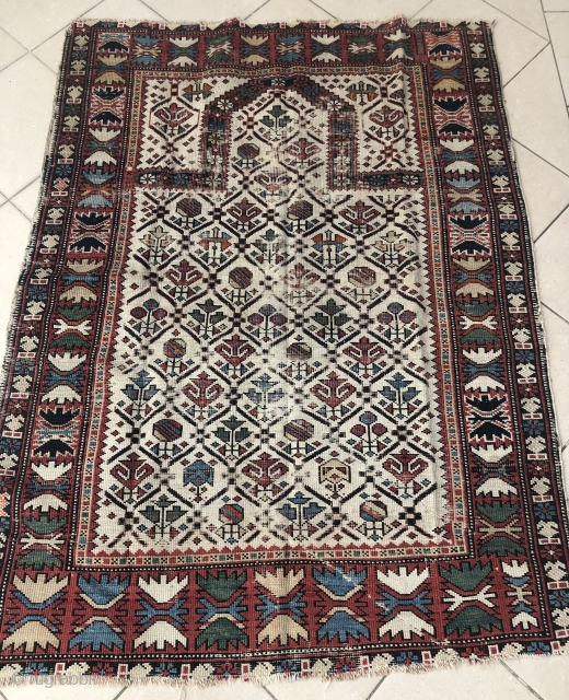 Marasali Shirvan Prayer Rug 1840-50
Ca. 147x110
Good condition with signs of age                      