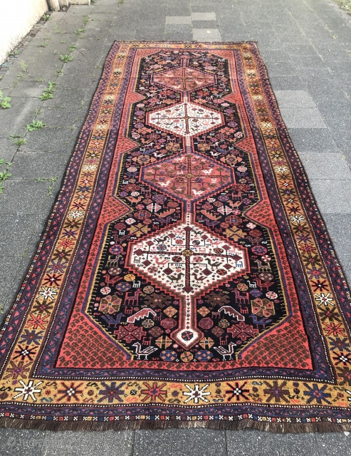 Khamseh Antique Arabbaft 1900.
Saffron border
370x152
Original fringes & selvedges
Superb quality
Wool on wool
Clean ready to use