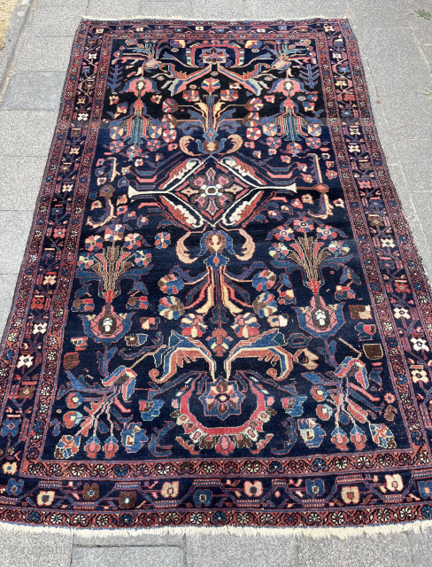Good looking Freyden Armenibaft decent condition rare size 150x250 (parde, Persian word for drapes and curtain)
Indigo field great graphics
850€ plus shipping
Contact: WhatsApp +49 1523 4681016
