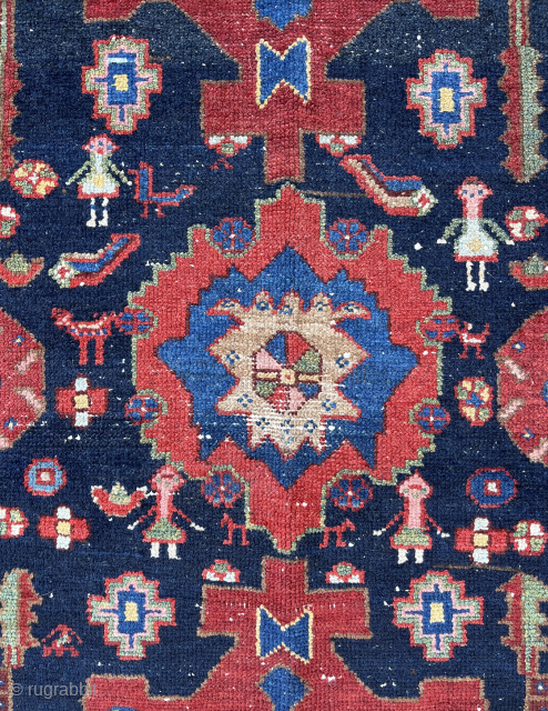 Super rare Taleghan Armenibaft in good condition charming graphics on indigo ground
120x200
Only 350€ plus shipping
Contact: WhatsApp +49 1523 4681016